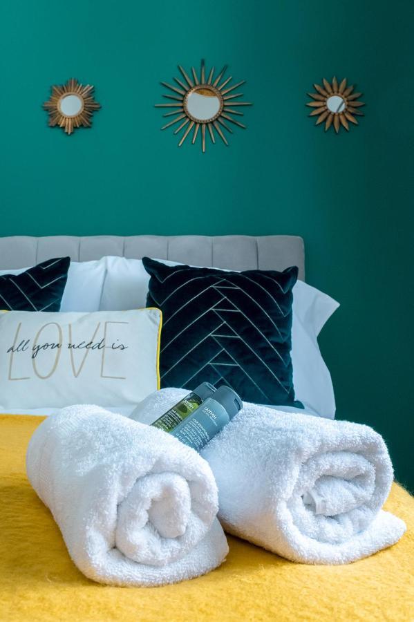 Апартаменты Bed& Boujee With Sea Views Торки Экстерьер фото
